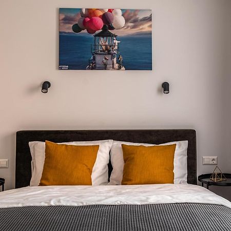 Lovely Apartment In The City Center Kaunas Exteriör bild