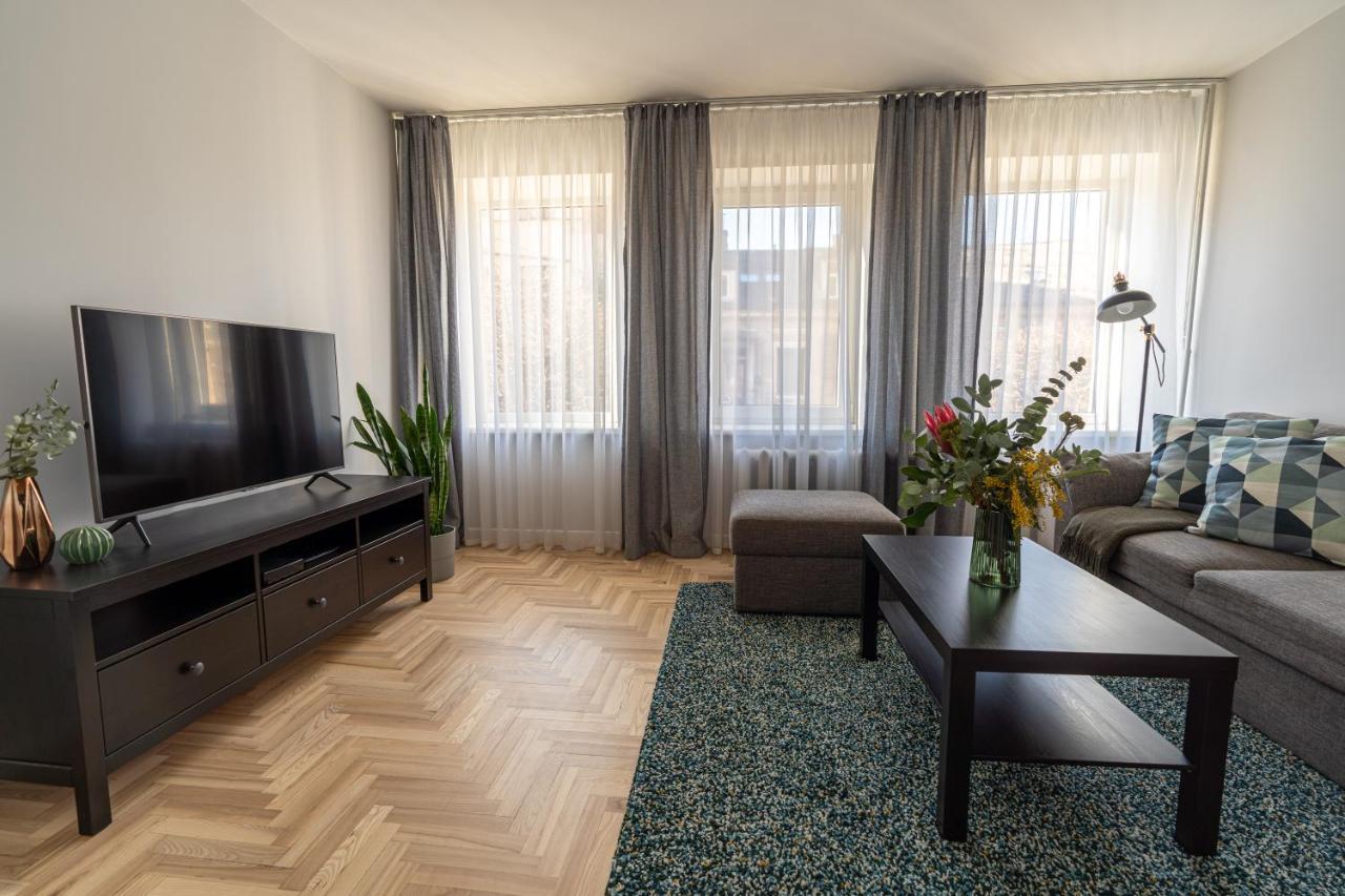 Lovely Apartment In The City Center Kaunas Exteriör bild